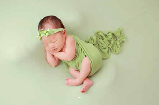 湘阴如何给宝宝晒太阳